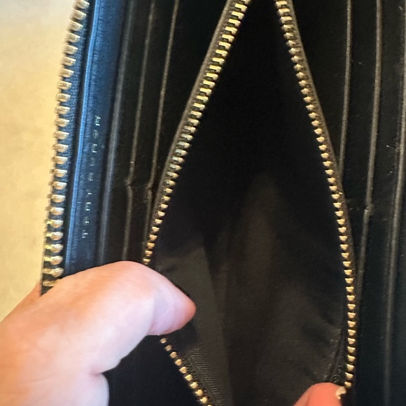 Tory Burch Kira Chevron-Quilt Zip Continental Wallet Black with dust bag - Picture 7 of 9